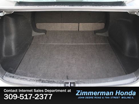 Used 2024 Toyota Corolla LE image 6