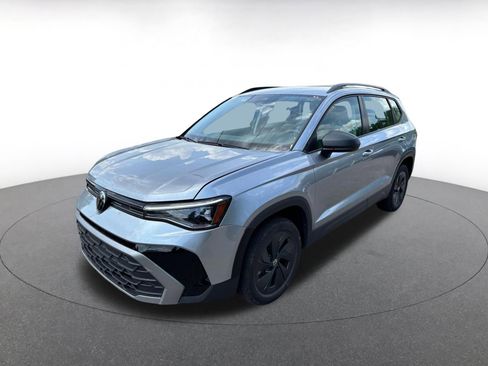 Used 2025 Volkswagen Taos S FWD image 3