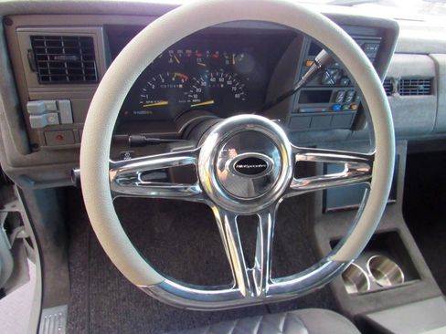 Used 1993 Chevrolet Silverado 3500 2WD Crew Cab image 44