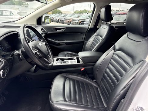 Used 2023 Ford Edge SEL image 11