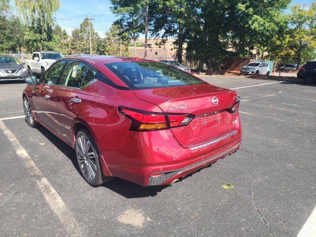 Used 2023 Nissan Altima 2.5 SL AWD/4WD image 4