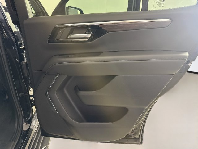 Used 2026 Chevrolet Tahoe LS RWD image 27