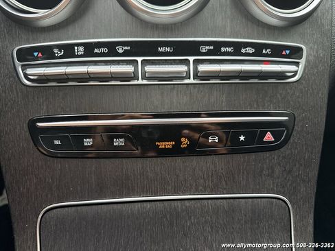 Used 2020 Mercedes-Benz GLC 300 4MATIC Coupe image 29