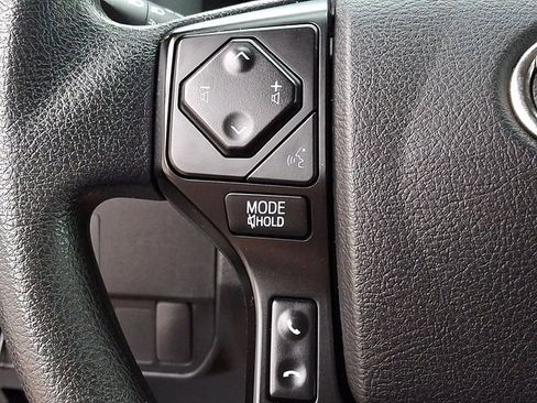 Certified 2022 Toyota Tacoma SR AWD/4WD image 20