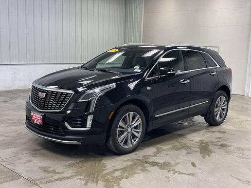 Used 2025 Cadillac XT5 Premium Luxury FWD image 4
