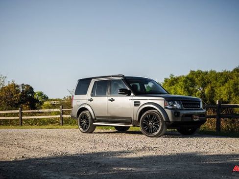 Used 2015 Land Rover LR4 HSE image 36