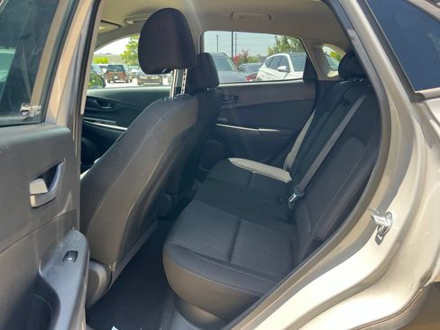 Used 2023 Hyundai Kona SEL FWD image 17