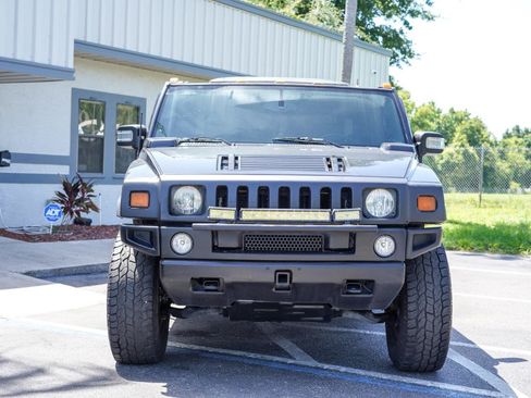 Used 2005 HUMMER H2 SUT w/ Preferred Equipment Group AWD/4WD image 2