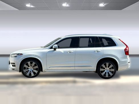 Used 2023 Volvo XC90 B6 Ultimate AWD/4WD image 2