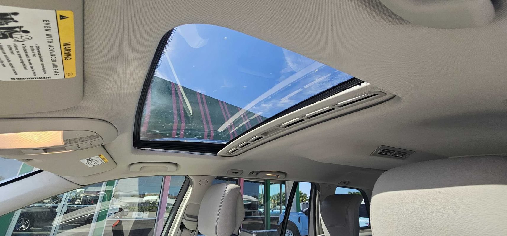 Used 2011 Mercedes-Benz GL 550 4MATIC image 19
