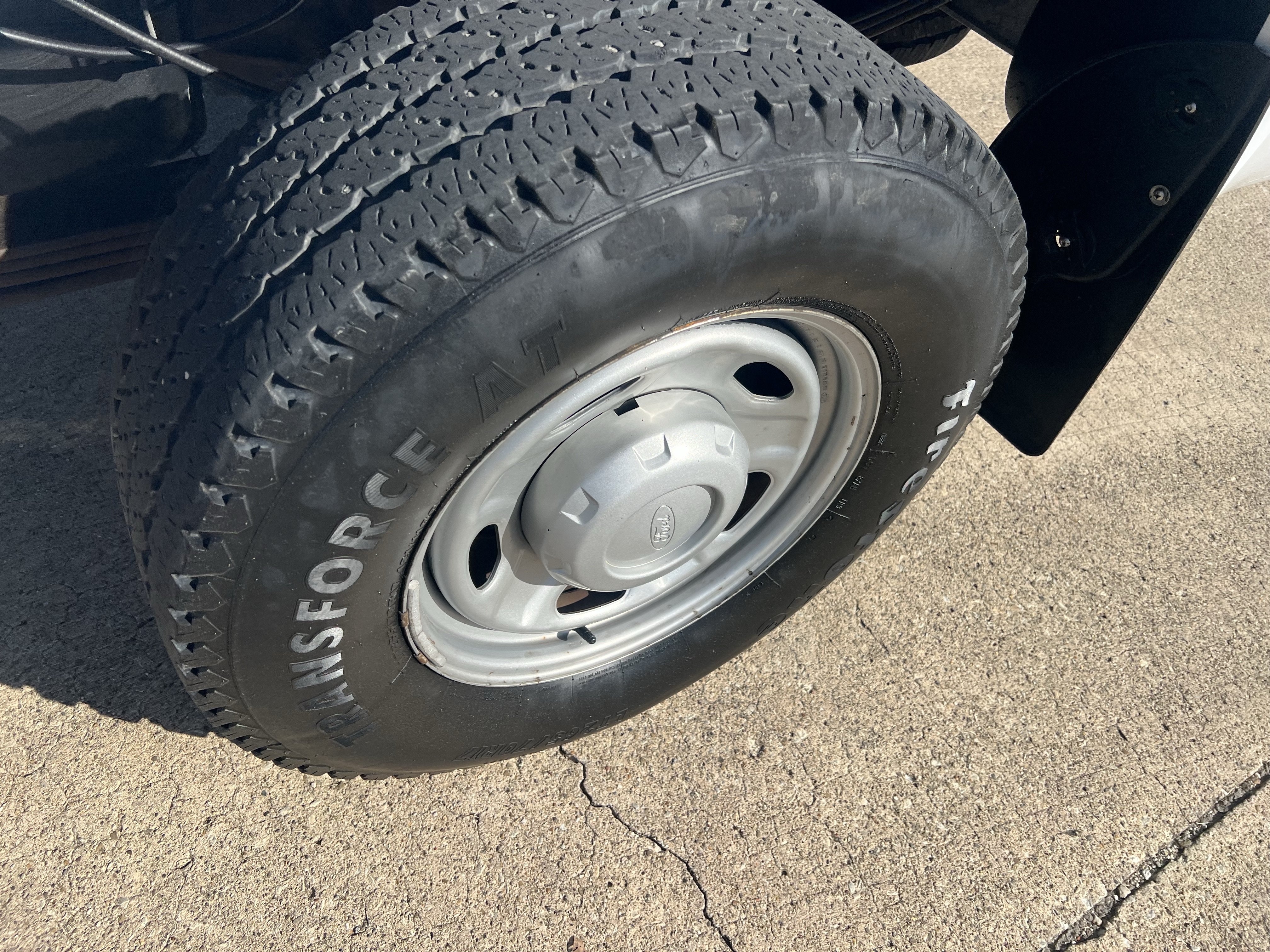 Used 2010 Ford F250 XL AWD/4WD image 5