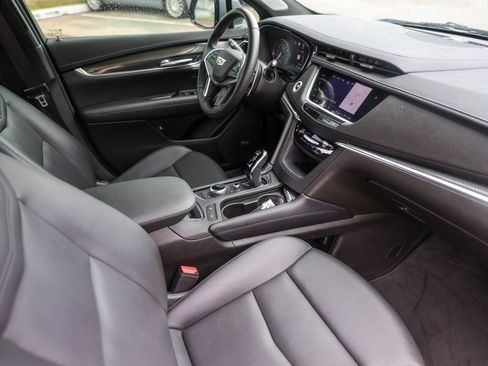 Certified 2023 Cadillac XT5 Sportv w/ Technology Package image 31