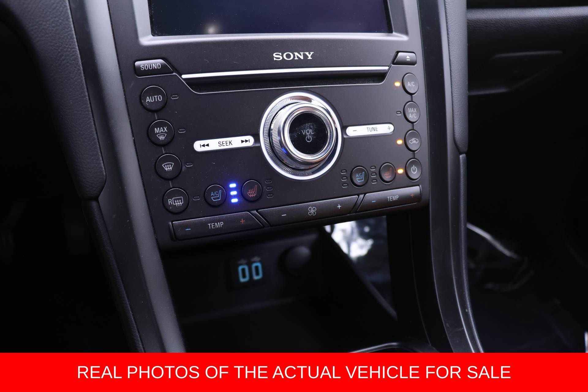 Used 2019 Ford Fusion Titanium FWD image 6