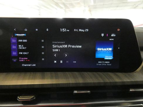 Used 2023 Kia Telluride AWD image 12