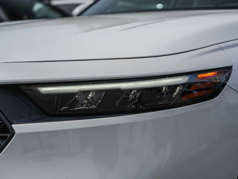 Used 2023 Honda Accord EX image 16