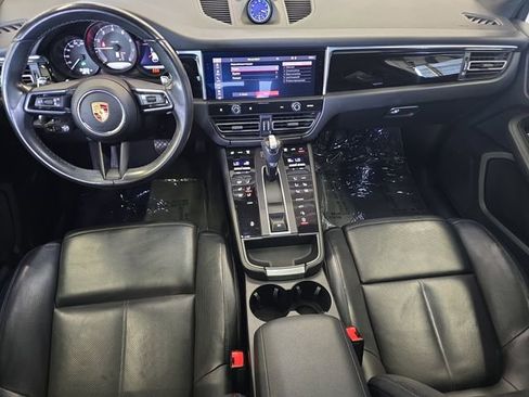 Used 2023 Porsche Macan Turbo AWD/4WD image 10