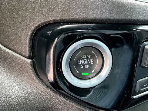 Used 2023 Chevrolet Silverado 1500 LTZ w/ Technology Package AWD/4WD image 31