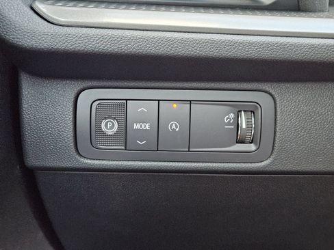 New 2027 Chevrolet Traverse LT w/ Midnight/Sport Edition FWD image 20