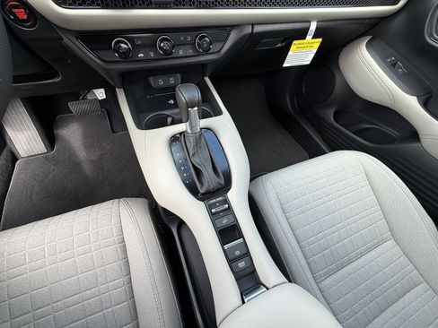 New 2026 Honda HR-V LX image 20