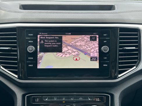 Used 2019 Volkswagen Atlas SEL AWD/4WD image 16