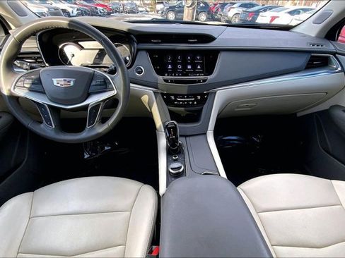 Used 2025 Cadillac XT5 Premium Luxury w/ LPO, Floor Liner Package image 15