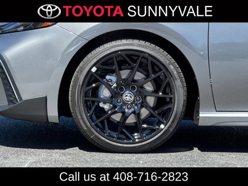 Used 2026 Toyota Camry SE w/ Convenience Package FWD image 12