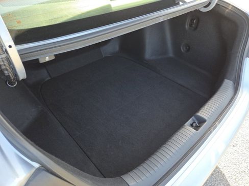 Certified 2024 Honda Accord EX image 21