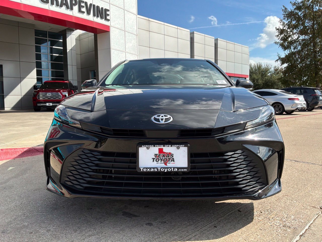 Used 2026 Toyota Camry LE FWD image 3
