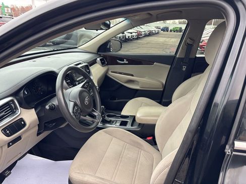 Used 2016 Kia Sorento LX image 43