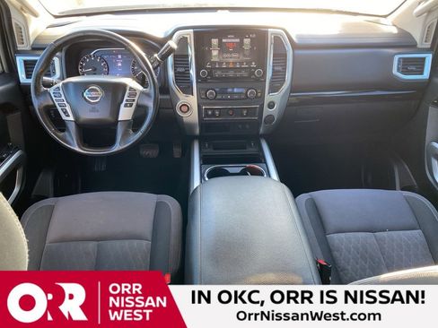 Used 2021 Nissan Titan SV w/ SV Convenience Package RWD image 19