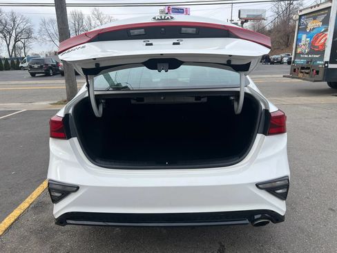 Used 2019 Kia Forte LXS FWD image 9