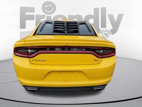 Used 2018 Dodge Charger R/T RWD image 4