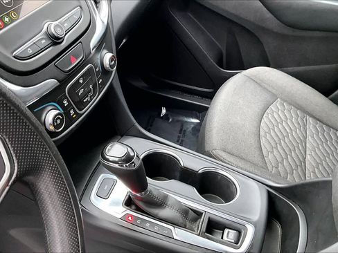 Used 2019 Chevrolet Equinox LT image 16