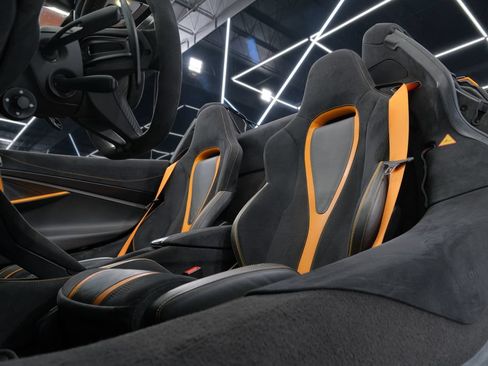 Used 2020 McLaren 720S Spider RWD image 14
