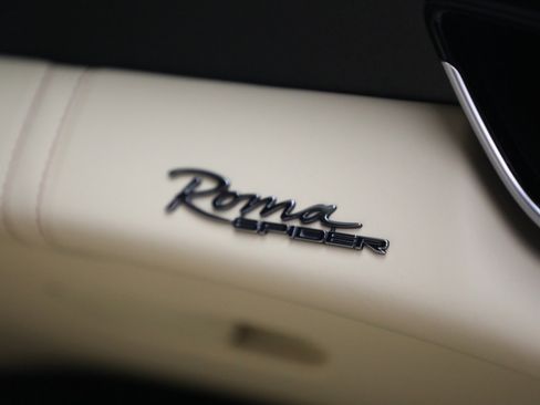 Certified 2025 Ferrari Roma Spider RWD image 23