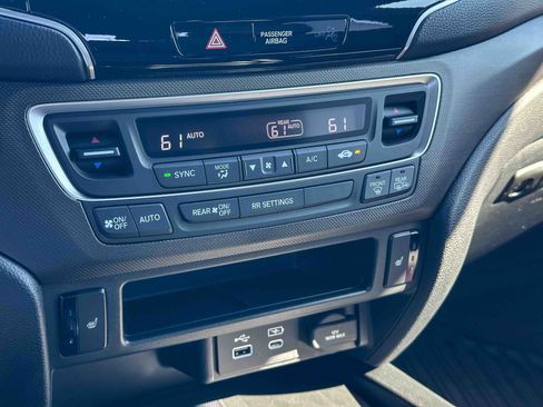 Certified 2025 Honda Passport TrailSport image 34