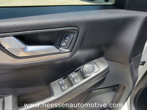 Used 2021 Ford Escape SE w/ Convenience Package image 17