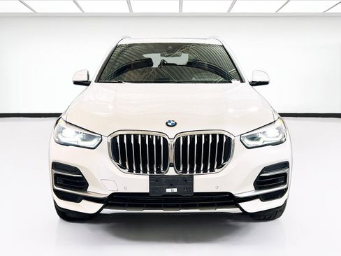 Used 2023 BMW X5 xDrive40i w/ Parking Assistance Package AWD/4WD image 2
