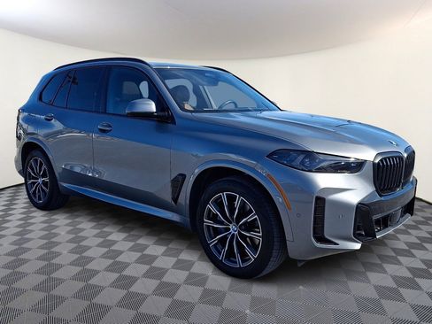 Used 2025 BMW X5 xDrive40i w/ M Sport Package image 5