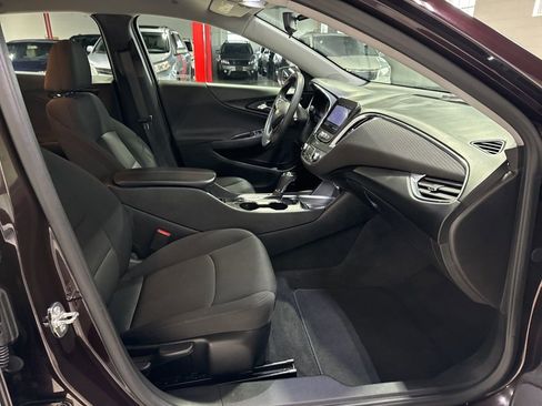 Used 2020 Chevrolet Malibu LT image 39