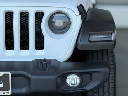 Certified 2021 Jeep Wrangler Unlimited Islander image 5