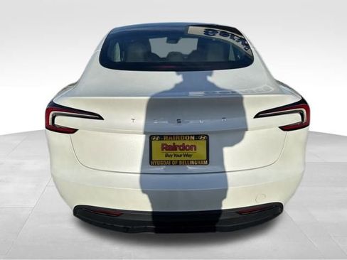 Used 2024 Tesla Model 3 Standard Range image 8