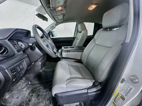 Used 2015 Toyota Tundra SR w/ Tow Package RWD image 13
