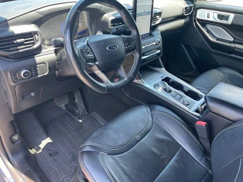 Used 2020 Ford Explorer ST w/ Premium Technology Package AWD/4WD image 4