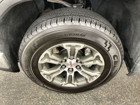 Used 2025 GMC Sierra 1500 SLT image 10