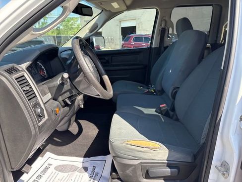 Used 2018 RAM 1500 ST w/ SXT Appearance Group AWD/4WD image 8