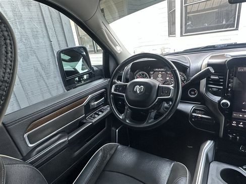 Used 2024 RAM 2500 Laramie w/ Towing Technology Group AWD/4WD image 8