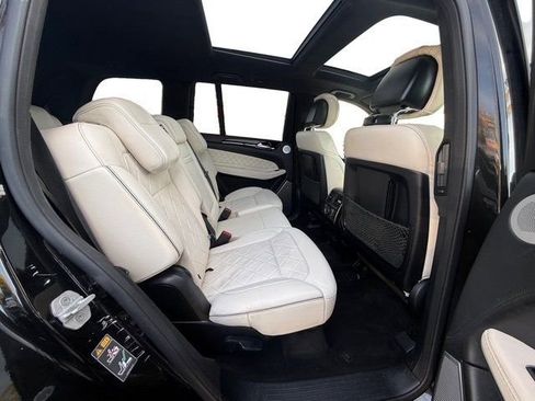 Used 2018 Mercedes-Benz GLS 550 4MATIC image 22