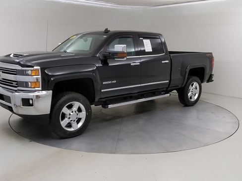 Used 2018 Chevrolet Silverado 2500 LTZ w/ Duramax Plus Package AWD/4WD image 19