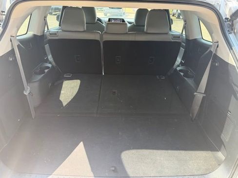 Used 2020 Toyota Highlander Limited FWD image 13